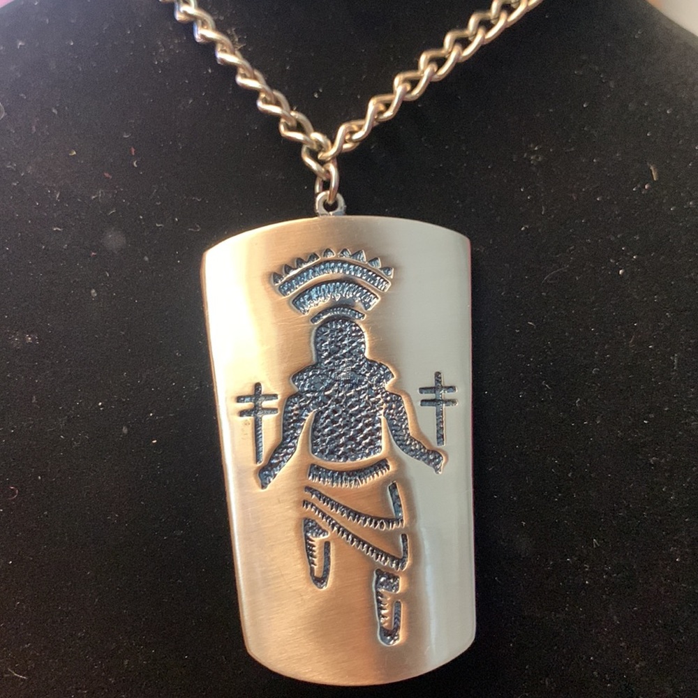 TRIBAL ETHNIC NATIVE INDIAN HEALING SHAMAN MEDICINE MAN  SILVERTONE NECK…